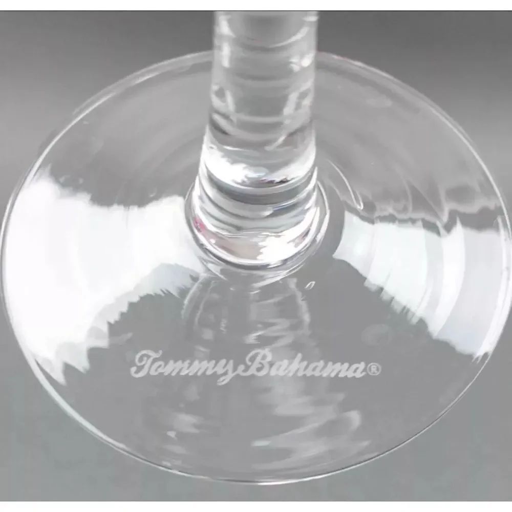 TOMMY BAHAMA ETCHED PALM MARTINI GLASSES/ Set of 2 / Néw - Picture 3 of 3